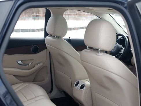 Used 2021 Mercedes-Benz GLC 300 GLC 300 image 12