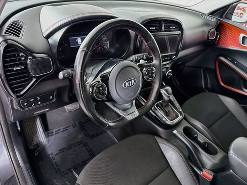 Used 2021 Kia Soul Turbo FWD image 20