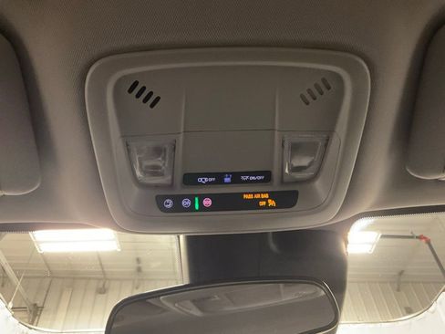 Used 2024 Chevrolet Malibu LT image 24