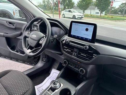 Used 2024 Ford Escape Active AWD/4WD image 34