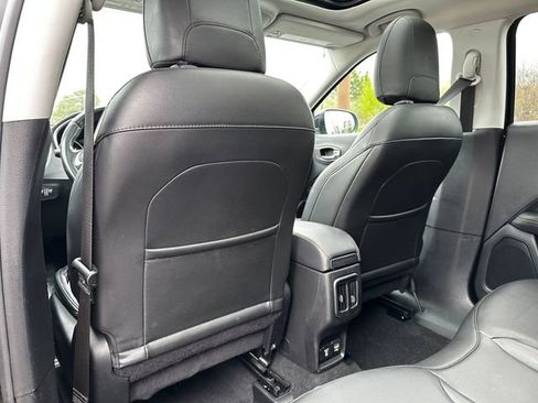 Used 2020 Jeep Compass Limited w/ Premium Lighting Group AWD/4WD image 24