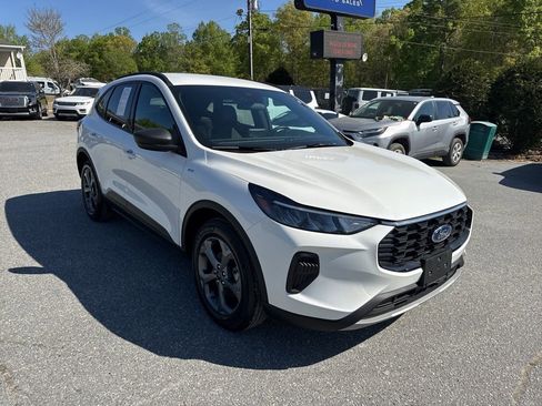 Used 2025 Ford Escape ST-Line w/ Equipment Group 301A image 7