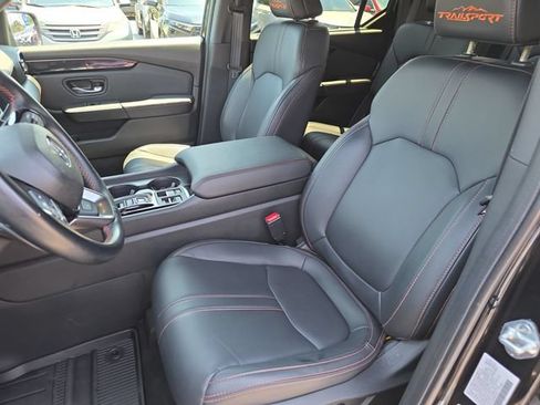 Certified 2025 Honda Pilot TrailSport image 11