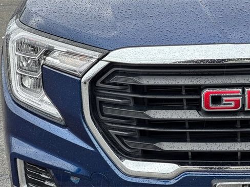 Used 2022 GMC Terrain SLE w/ Driver Convenience Package image 46