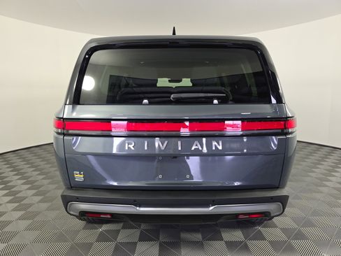 Used 2024 Rivian R1S Adventure image 4