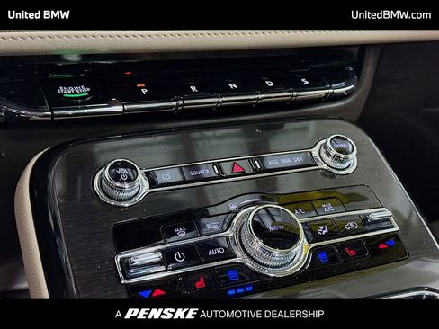 Used 2022 Lincoln Nautilus Reserve w/ Equipment Group 201A FWD image 11