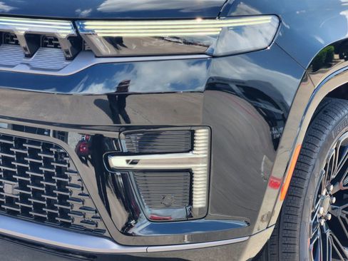 New 2026 Jeep Grand Wagoneer L Limited image 9