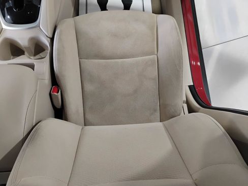 Used 2015 Nissan Rogue S FWD image 66