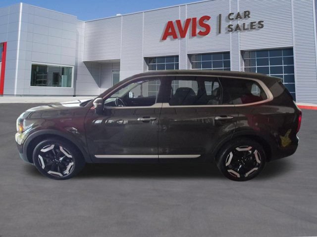 Used 2025 Kia Telluride S FWD image 10