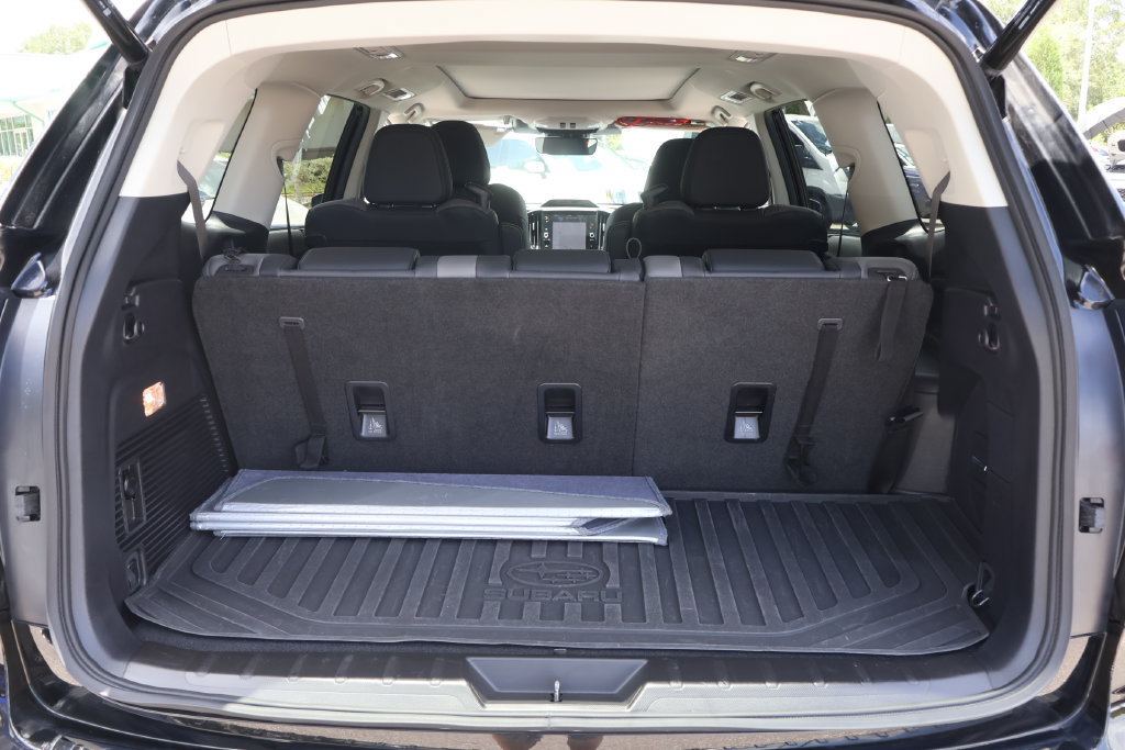 Used 2024 Subaru Ascent Onyx Edition Limited w/ Popular Package Onyx AWD/4WD image 19