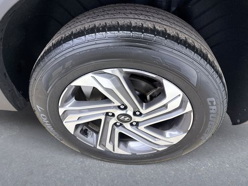 Used 2023 Hyundai Santa Fe SEL image 20