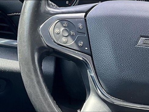 Used 2021 Chevrolet Traverse RS w/ LPO, Floor Liner Package FWD image 17
