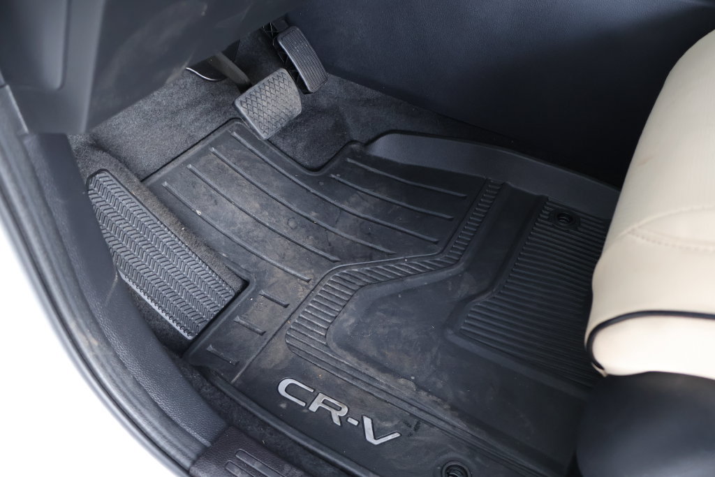 Used 2025 Honda CR-V Sport Touring image 25