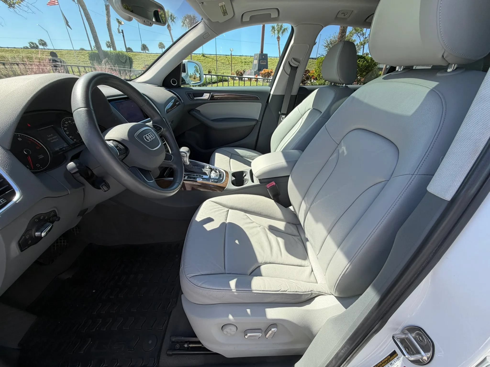 Used 2016 Audi Q5 2.0T Premium Plus AWD/4WD image 23