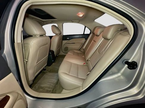 Used 2010 Ford Fusion SEL FWD image 29