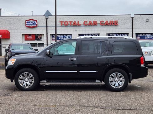 Used 2015 Nissan Armada Platinum w/ 2nd Row Captain Seat Package AWD/4WD image 2