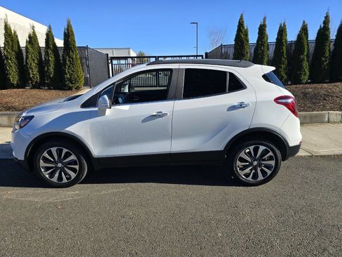 Used 2020 Buick Encore Essence image 8