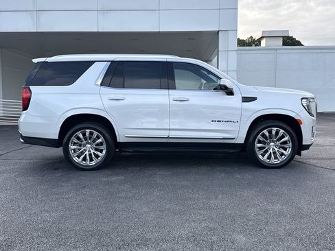 Used 2024 GMC Yukon Denali w/ LPO, Floor Liner Package AWD/4WD image 2