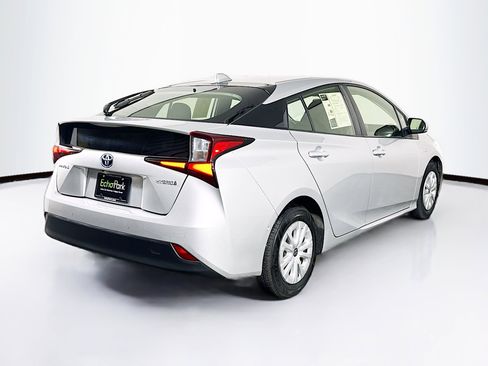 Used 2022 Toyota Prius LE image 9