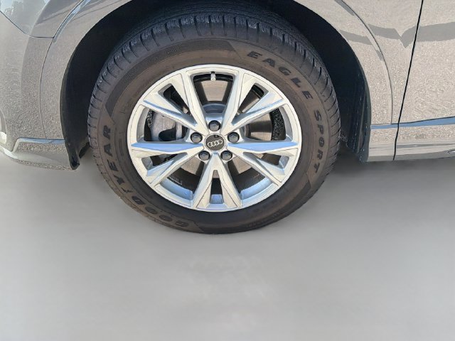 Used 2024 Audi Q3 2.0T Premium Plus AWD/4WD image 41
