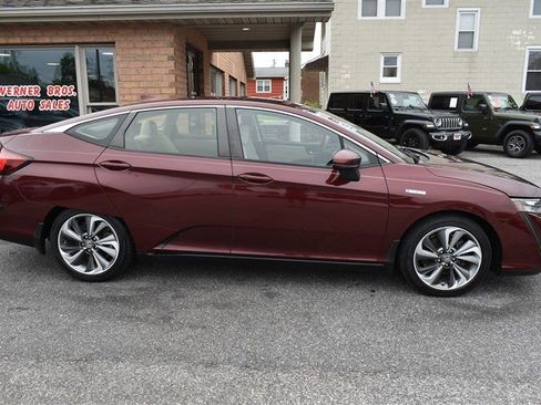 Used 2018 Honda Clarity Touring image 2