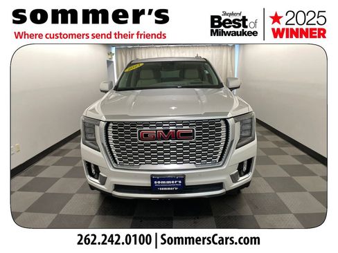 Used 2023 GMC Yukon Denali AWD/4WD image 8