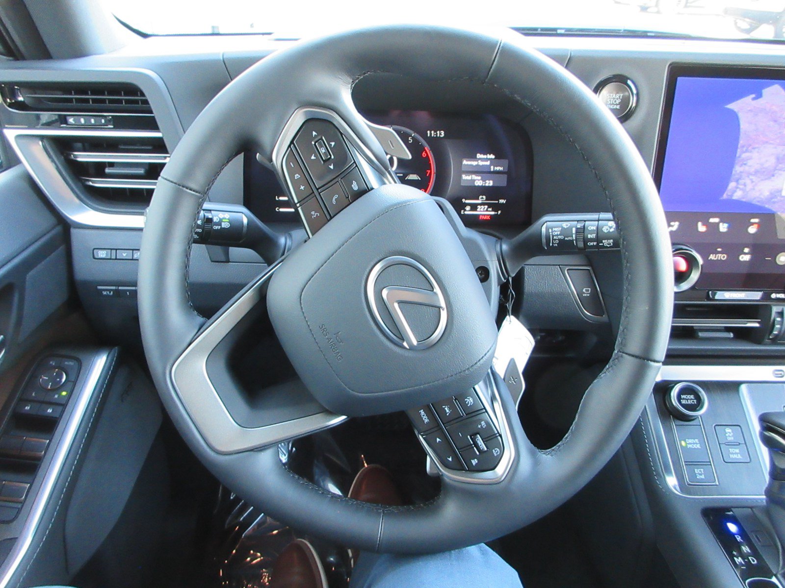 Used 2026 Lexus GX 550 w/ Accessory Package (2T) AWD/4WD image 41