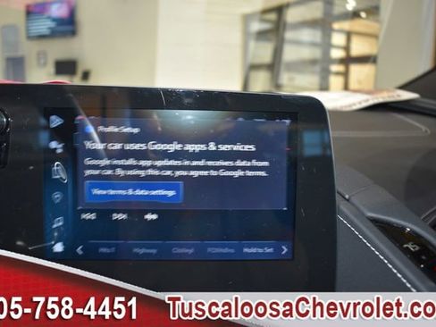 Used 2024 Chevrolet Corvette Stingray Preferred Cpe w/ Body-Color Dual Roof Package image 27