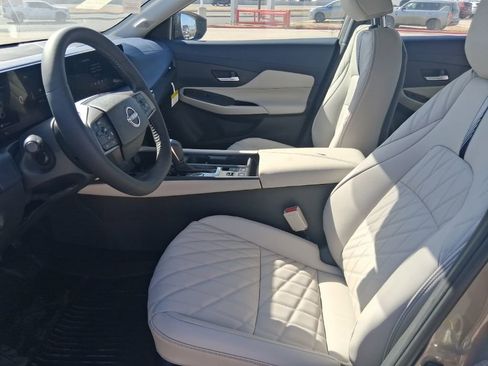New 2026 Nissan Sentra SL w/ Floor Mat Package FWD image 24