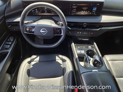 Used 2025 Nissan Murano SV FWD image 13