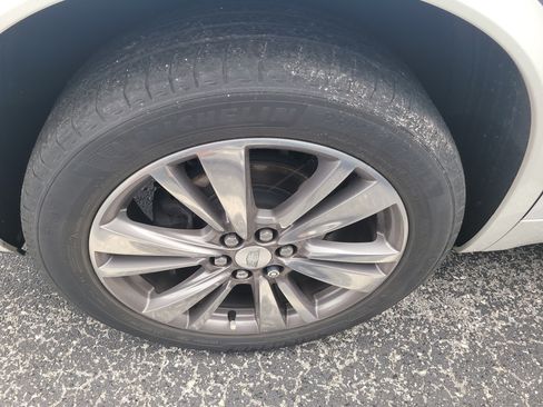 Used 2021 Cadillac XT6 Premium Luxury FWD image 8