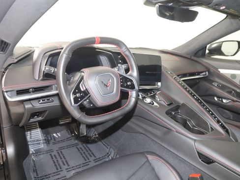 Used 2021 Chevrolet Corvette Stingray Premium Cpe w/ Z51 Performance Package RWD image 38