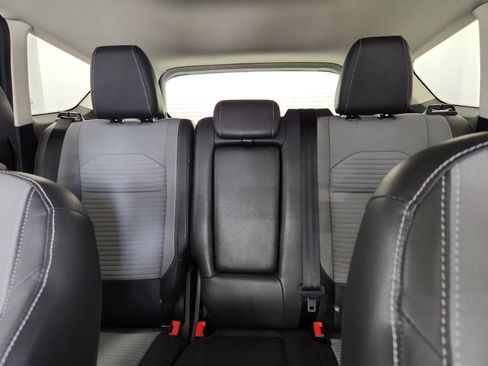 Used 2018 Ford Escape SE w/ SE Sport Appearance Package AWD/4WD image 30