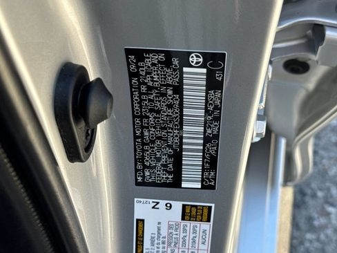 Certified 2025 Toyota Corolla SE FWD image 26