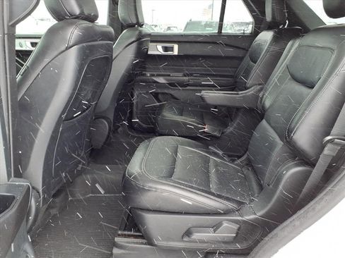 Used 2020 Ford Explorer Limited w/ Class III Trailer Tow Package image 15