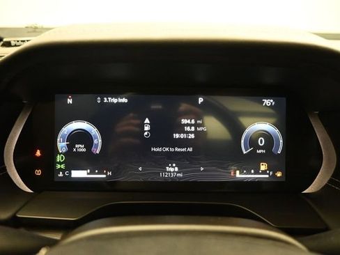 Used 2021 Jeep Grand Cherokee L Overland w/ Luxury Tech Group IV AWD/4WD image 5