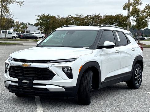 New 2024 Chevrolet TrailBlazer LT w/ Convenience Package image 3