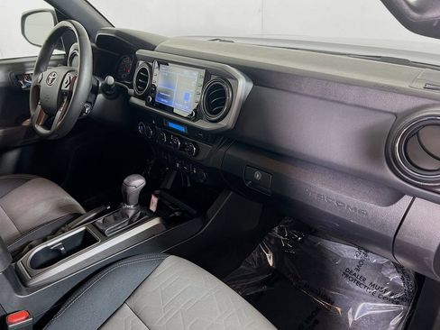 Certified 2023 Toyota Tacoma TRD Off-Road AWD/4WD image 24