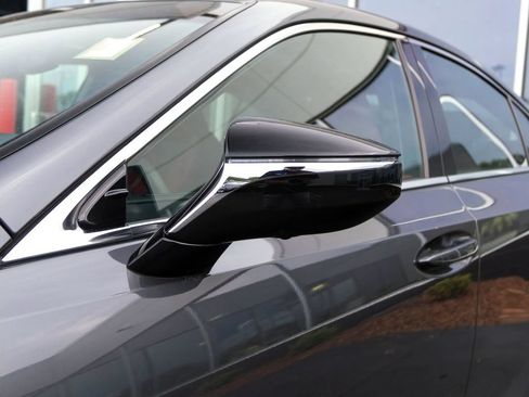 Used 2025 Lexus ES 350 F Sport FWD image 13
