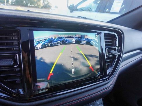 Used 2024 Dodge Durango GT image 23