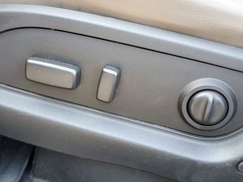 Used 2014 GMC Acadia SLT image 36