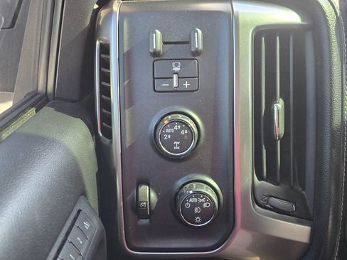 Used 2016 Chevrolet Silverado 1500 LTZ Z71 AWD/4WD image 24