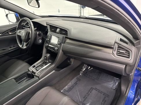 Used 2019 Honda Civic Sport image 21