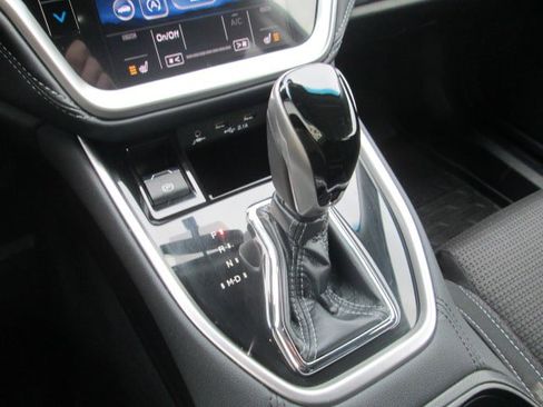 Used 2022 Subaru Outback Premium w/ Popular Package #1 image 16