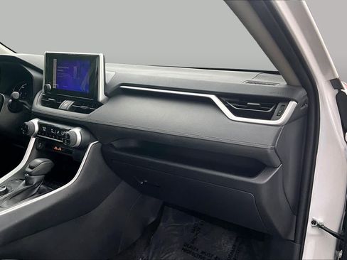 Certified 2025 Toyota RAV4 XLE AWD/4WD image 19