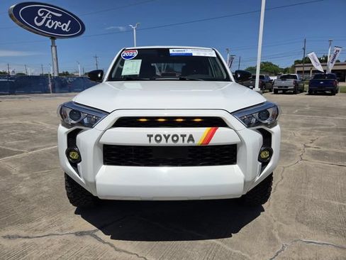 Used 2023 Toyota 4Runner 40th Anniversary SE AWD/4WD image 18