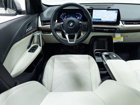 New 2026 BMW X1 xDrive28i image 4