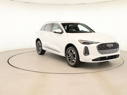 New 2025 Audi Q5 Premium image 10