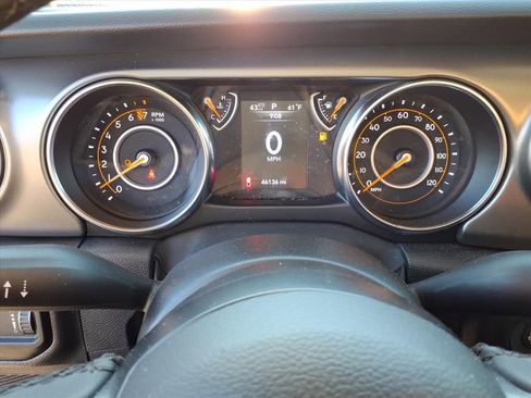 Used 2023 Jeep Gladiator Sport image 29