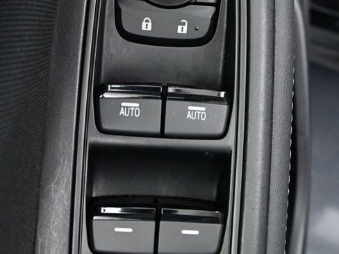Used 2023 Subaru Forester Premium AWD/4WD image 6